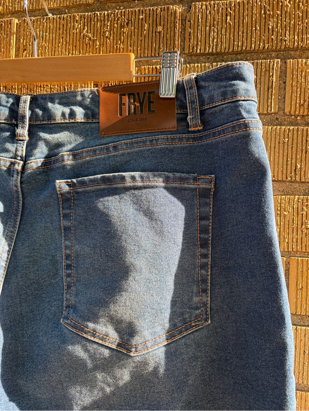 Frye High Rise Cuff Denim Jeans in Amari Wash - Picture 12 of 15